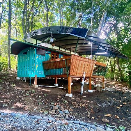Hotel Gypsy Wagons Pavones  Exterior foto