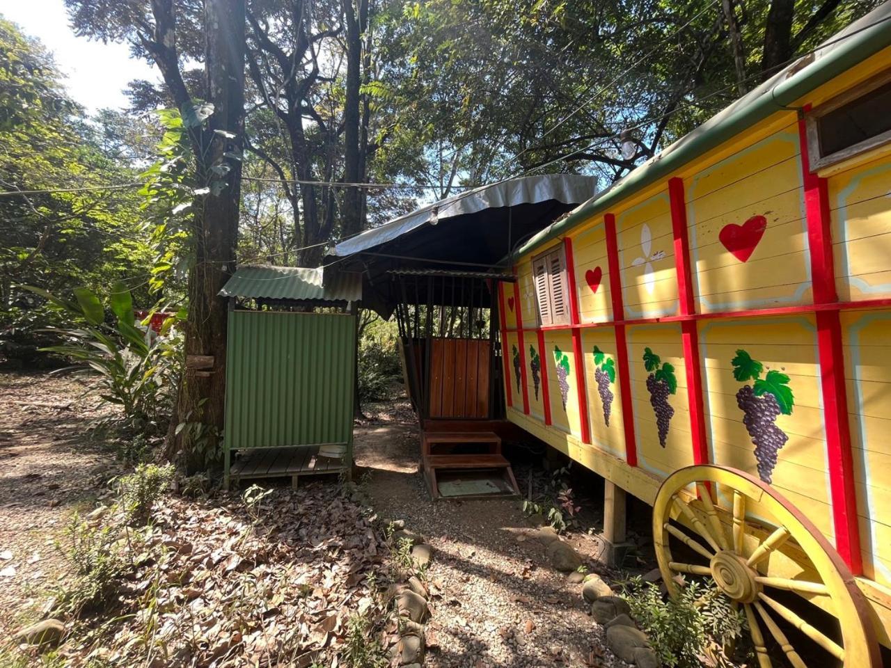 Hotel Gypsy Wagons Pavones  Exterior foto